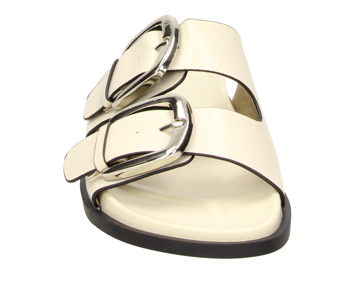 ქოში CLAUDIA GHIZZANI