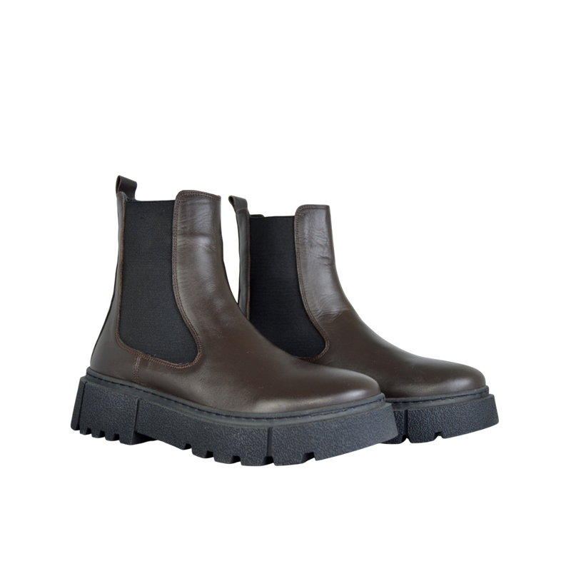 შუზი Molly Bessa