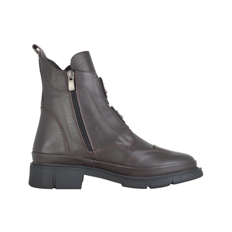 შუზი Molly Bessa