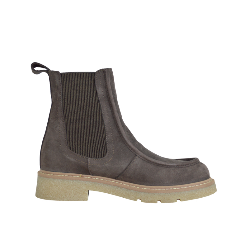 შუზი Molly Bessa